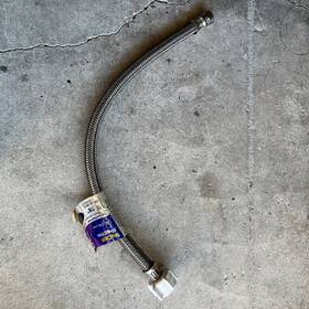B1-16dlf Brasscraft Toilet Connector 16 Inch Length 7/8 Fill Valve To 3/8