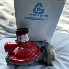 988hp-05 Cavagna Kosan 1st Stage Propane Regulator Outlet 1/2 Inch Npt Inlet Pol