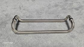 Cd18x18bs Cr Laurence Crl Brushed Stainless 18 Inch Glass Mounted Offset Pull Handle