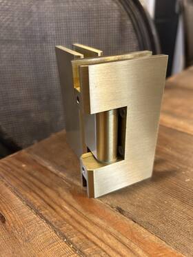 Ven180sb Cr Laurence Gen092sb Crl Satin Brass Geneva 90 Degree Glass To Shower Door Hinge