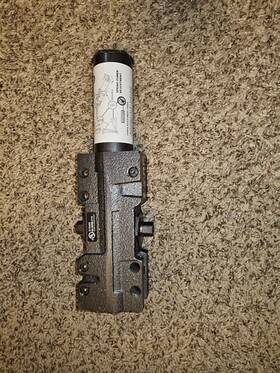 Pr90 Crlaurance Crl Door Closure