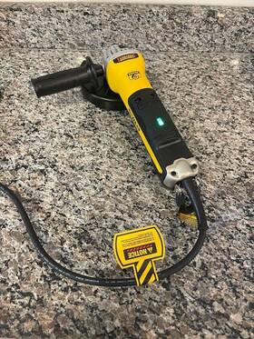 Dwe43244n Dewalt Grinder Wired Tool Only Spb - Jb 333467