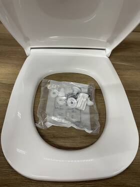 0067390000 Duravit D-code Elongated Closed-front Toilet Seat White