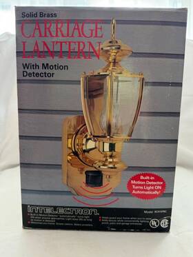 Intelectron 026365904005 Solid Polished Brass Carriage Lantern With Motion Detector - New In Box