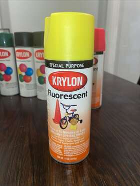 3104 Krylon Glowing Lemon Yellow Fluorescent Spray Paint 11.2 Oz Vintage 1997