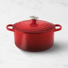 2117724 Le Creuset Signature Enameled Cast Iron Round Dutch Oven - 4 1/2- Quart Serves 4-5