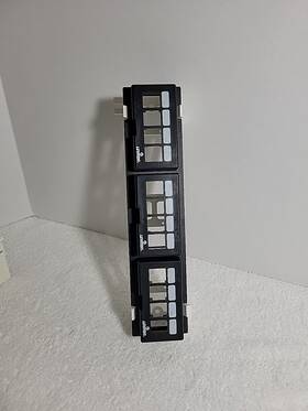 Lev-47689-qp Leviton 47689-0qp 12-port Multimedia Patch Block Bracket Organize