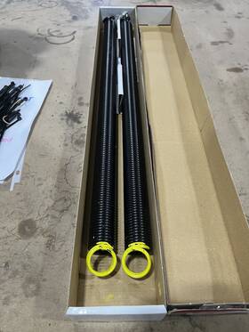 7742blbc Onward 130 Lbs 59 Kg Capacity Garage Door Extension Springs Black And Yellow