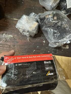 50113 Peak Aluminum Stair And Base Rail Connection