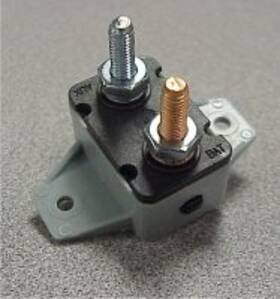 54-631pl Pollak Circuit Breaker- 90 Degree Bracket-30 Amp Plastic Type Iii Pack Of 1