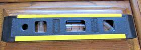 Pm6-1624 Popular Mechanics 9 Inch Plastic Magnetic Torpedo Level 3 Vial