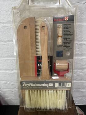 4928-4929 Red Devil Vintage Wall Paper Hanging Kit. Missing Razor