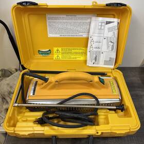 1100 Speed Heater 094922617316 Silent Paint Remover - Used With Case Lightly Speedheater