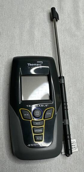 1230n27 Thermo Scientific Traceable Kangaroo Thermometer - Digital