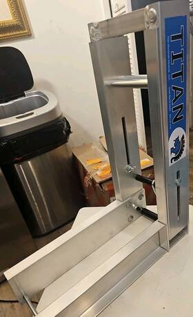 Titan 739406241273 Aluminum Pump Jack Bench Whats In Photographs Only With Chain