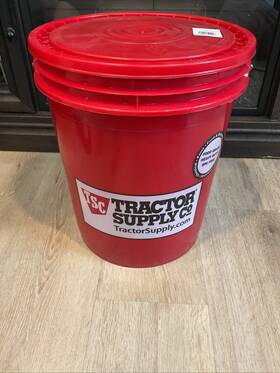 Tractor Supply Co. 012891500026 Tsc - Empty Industrial Pail With Lid Red