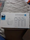 New Govee Water Detector 3 Pack W/ Rf Wi-fi Gateway B5040101 -2 H5054 + H5040. Fixed Price $29.50.