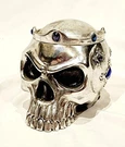 New Silver Design Toscano Gothic Skull Trinket Box - Nwt 3.5" 4.25". Fixed Price $59.99.