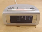 Brookstone 4511 Self Setting Time-smart Dual Alarm Clock W/ Ac Adapter *tested. Fixed Price $39.99.