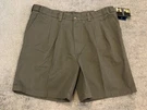 Nwt Harbor Bay Chino Shorts Men's 44 Gray Pleated Cotton Casual Office. Fixed Price $19.99.