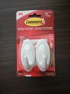 3M Command Medium Hook Decorative Designer Hanger 17086 New, 2 Pack White. Fixed Price $5.00.
