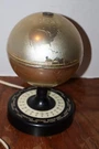 Universal Lamp Co. World Globe Desk Telescoping 8.5" Tall Gold Tone U-6990. Fixed Price $35.00.